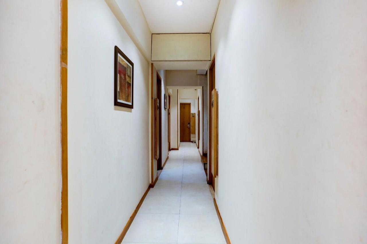 Oyo 81549 Hotel Elegance Nx Мумбаї Екстер'єр фото